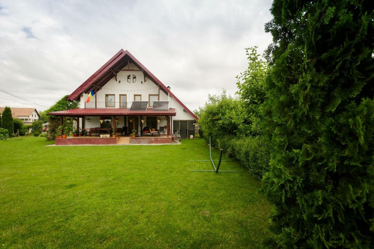 Casa Florilor Hotell Curtea de Argeş Eksteriør bilde