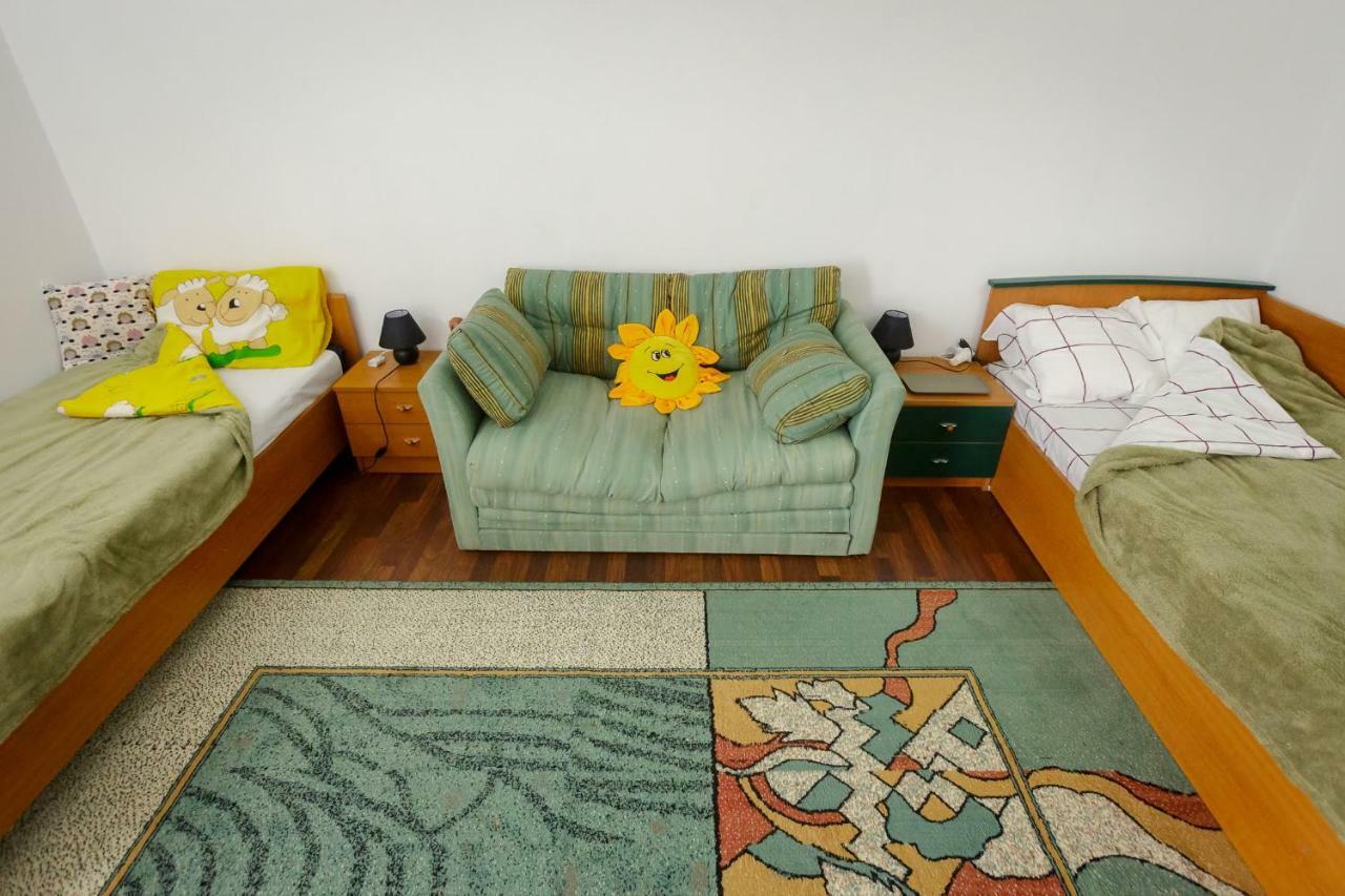 Casa Florilor Hotell Curtea de Argeş Eksteriør bilde